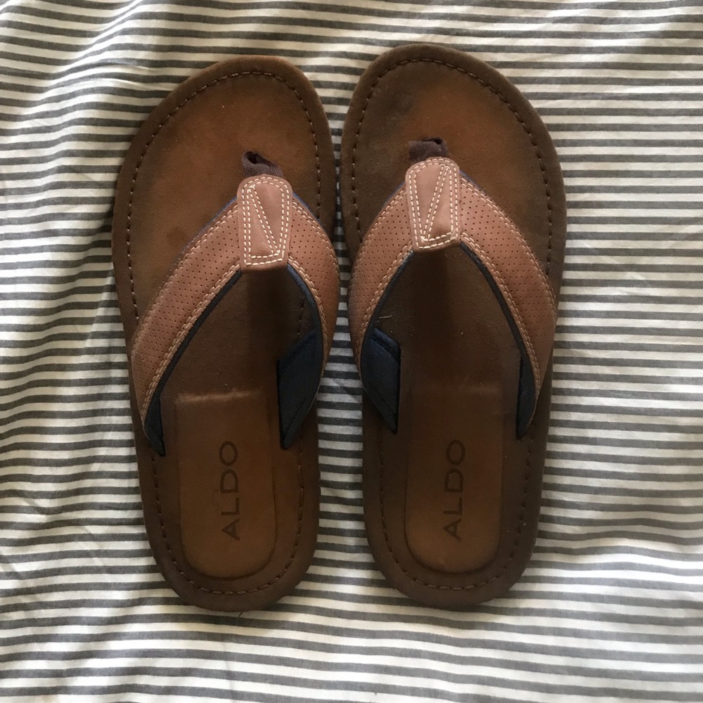 Aldo  Leonio- U Flip Flop size 9